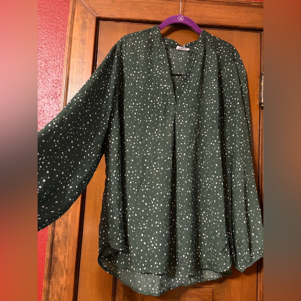 Elegant Green Polka Dot Women's Top